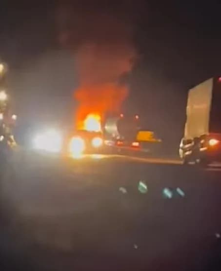 Acidente envolvendo duas carreta em Rialma