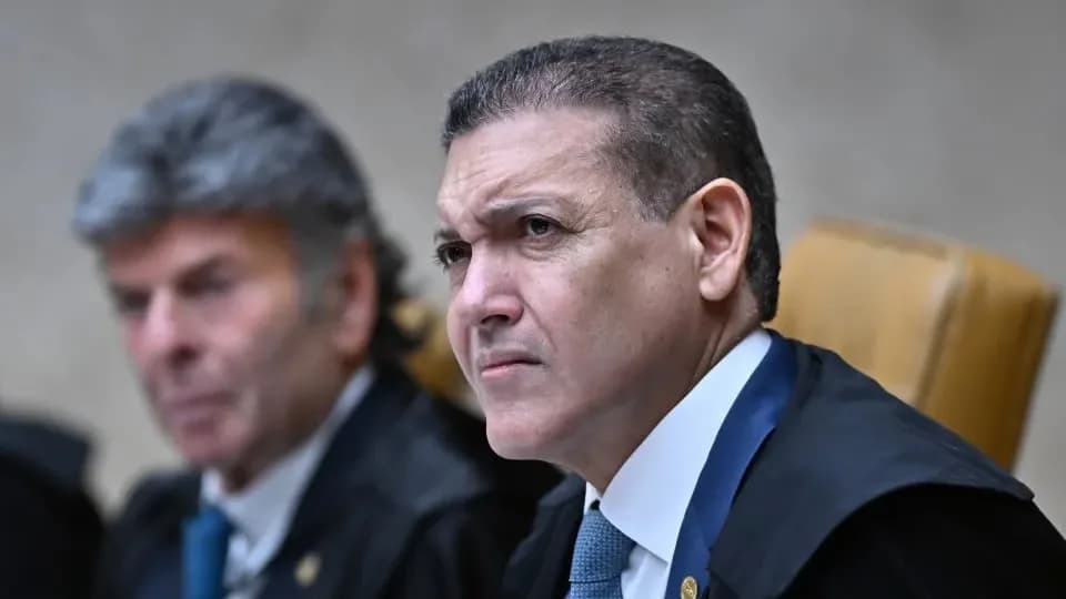 KASSIO NUNES AVALIA JULGAR PEDIDO DE SOLTURA DE BOLSONARO APÓS ELEIÇÃO
