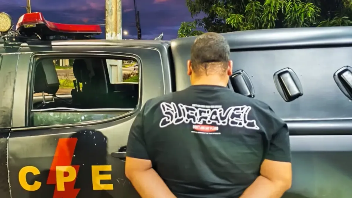 Homem morre linchado após agredir mulher em distribuidora